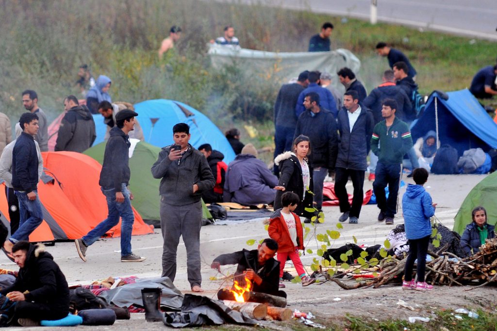 Migranti – neprijatelji sa kojima još nismo ratovali, iako imaju kuhinjski nož!